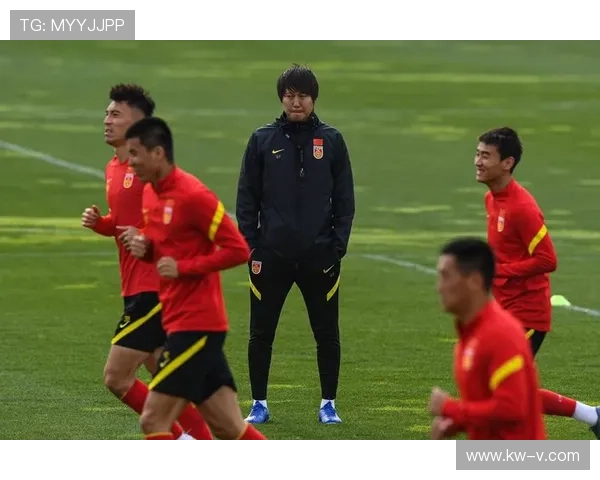 国足备战世预赛核心球员状态回暖主帅强调攻防平衡冲击小组出线前景明朗 国足备战世预赛核心球员状态回暖主帅强调攻防平衡冲击小组出线前景明朗